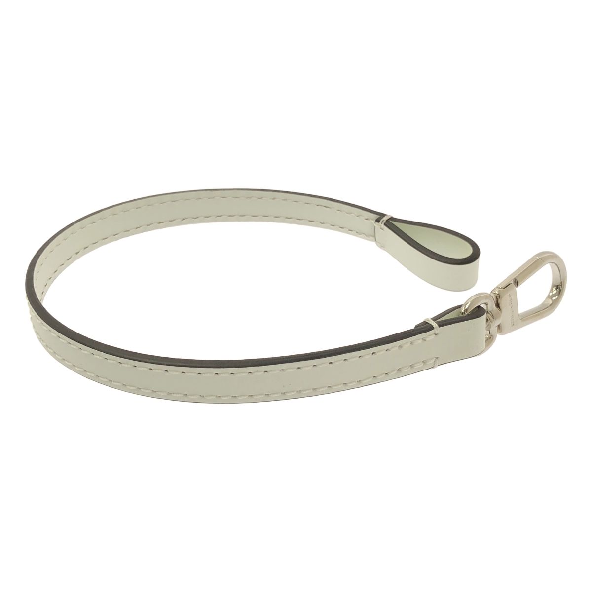 チャーム ホワイト