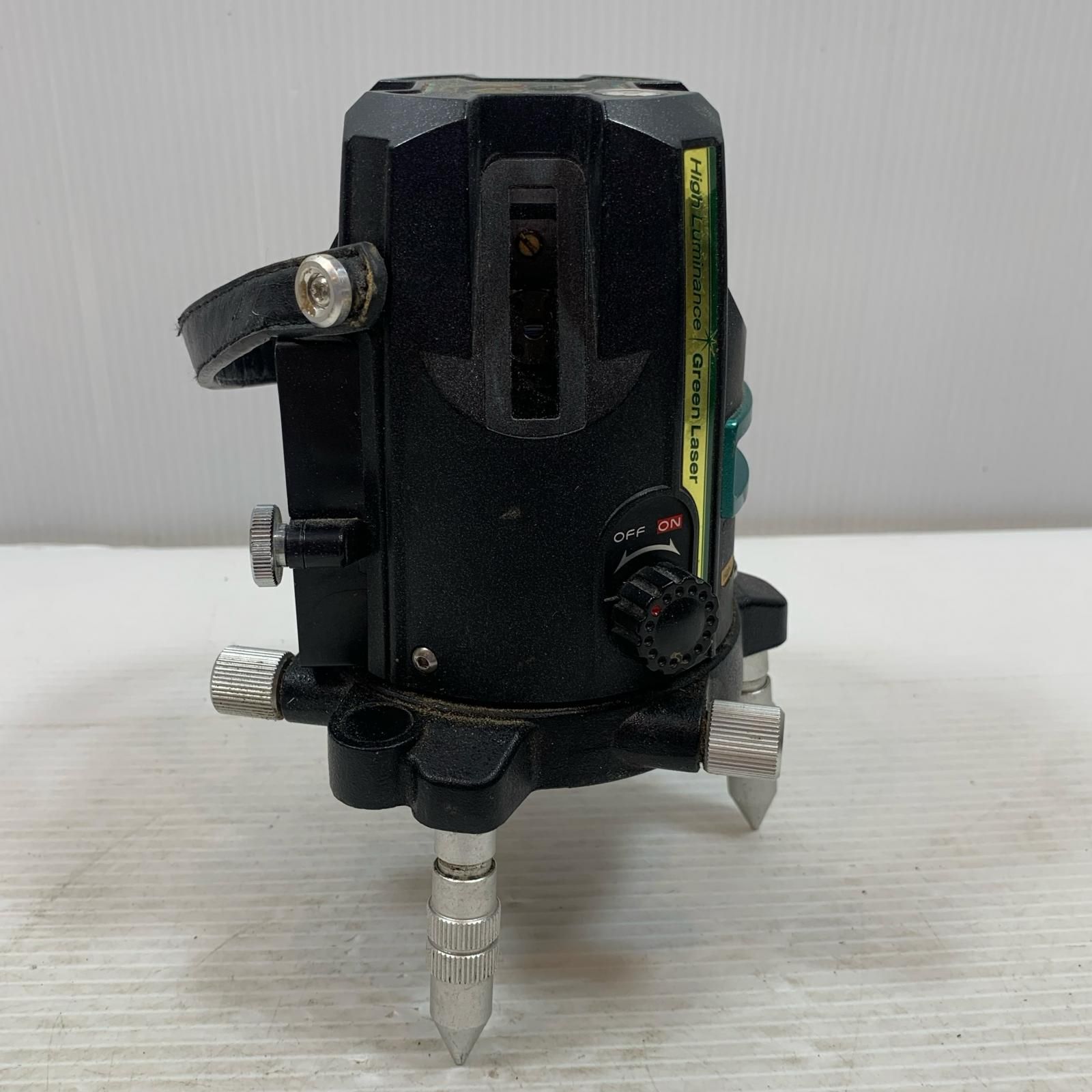 レーザー墨出し器