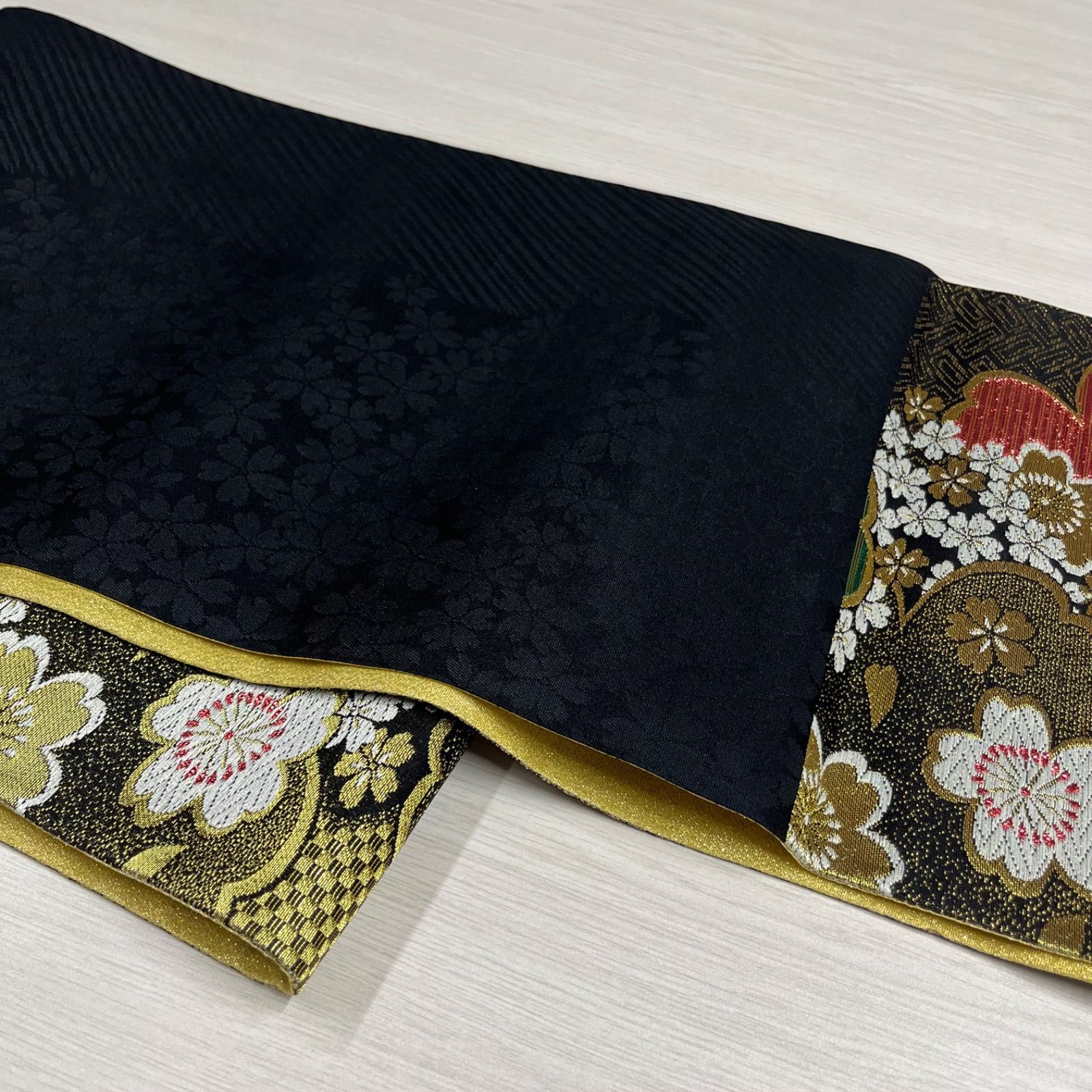 未使用品】 匿名配送 未仕立て 日本製 西陣織 袋帯 金 黒 青 赤 緑 花 