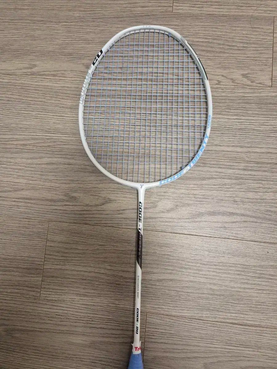 トライオン コード20 4u バドミントン ラケット