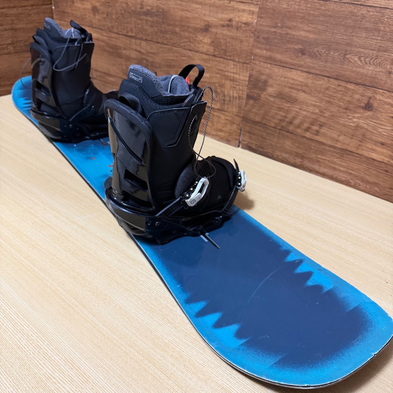 大人気 BURTON フライングV メンズスノーボード 3点セット 152cm