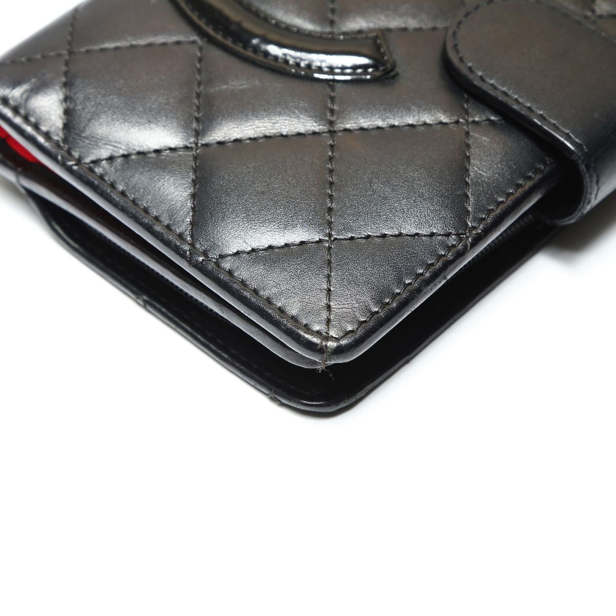 シャネル 二つ折り財布