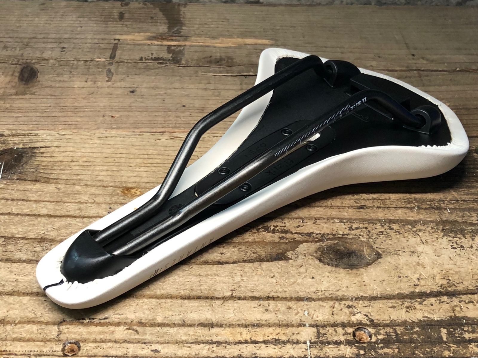 JJ160 フィジーク