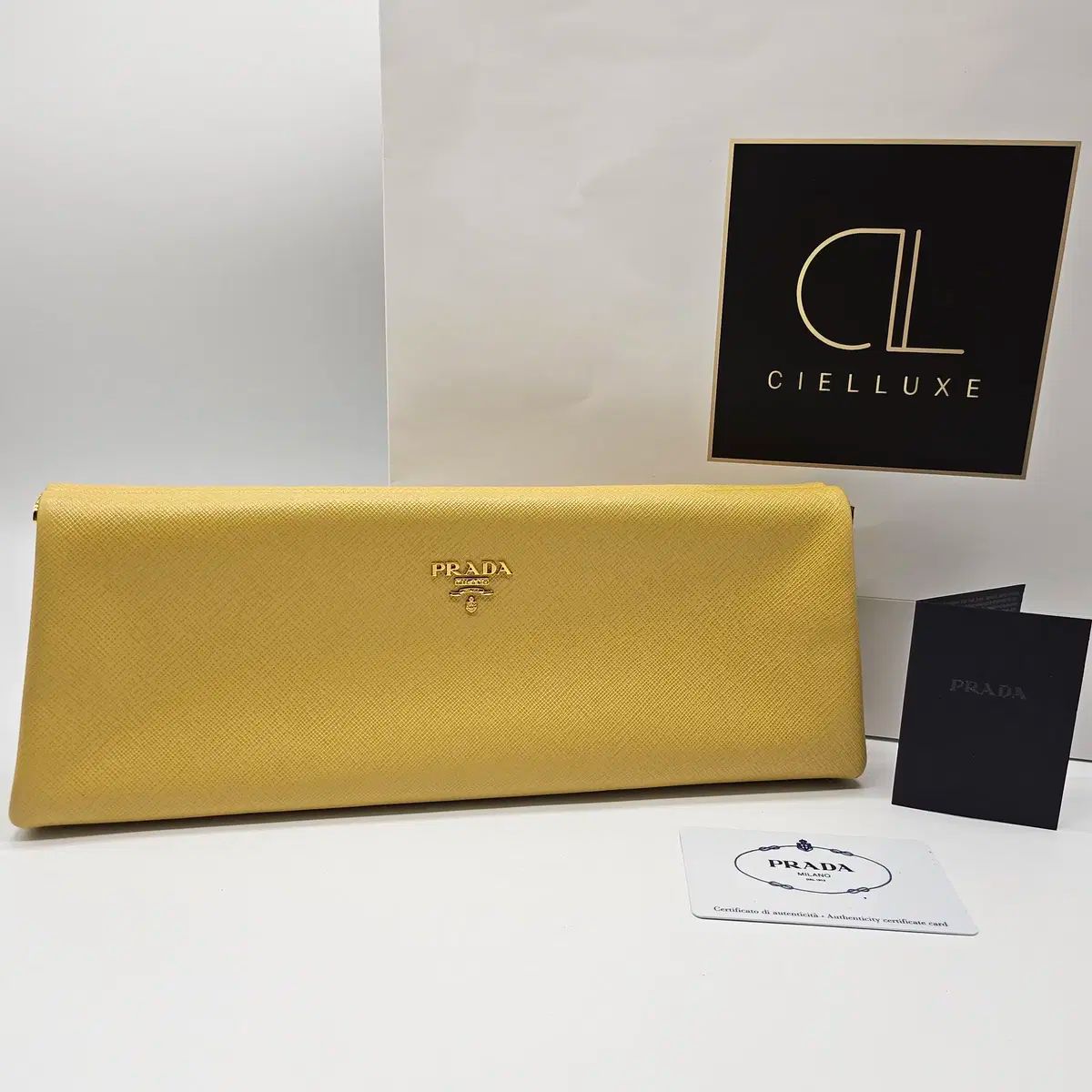 正規品 PRADA プラダ サフィアーノ クラッチバッグ イェロー