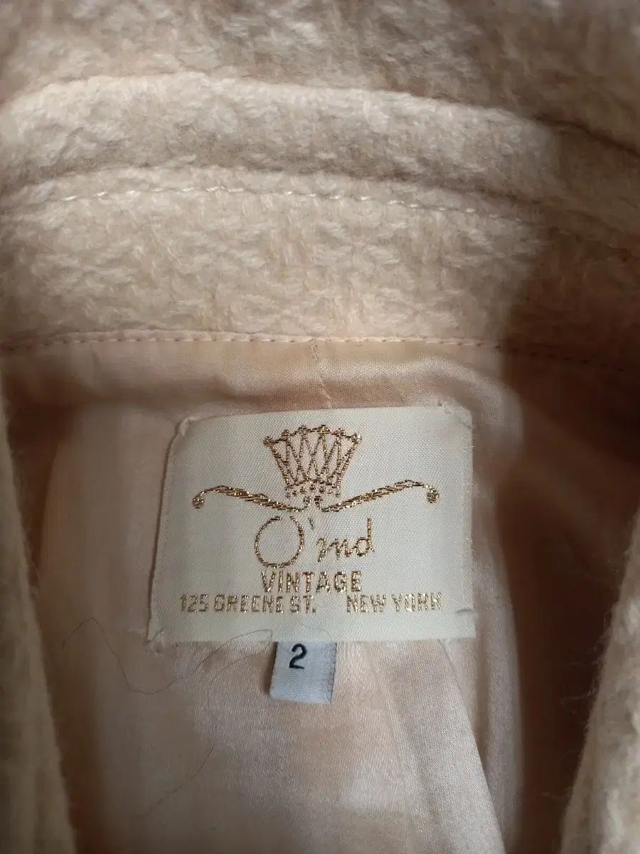 オッズセカンド アイボリー色 ダブル ボタン ショート ジャケット 55