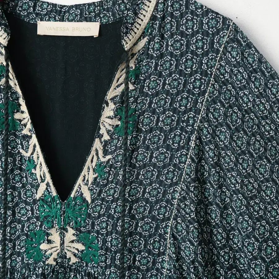 ヘンリーネック ONE