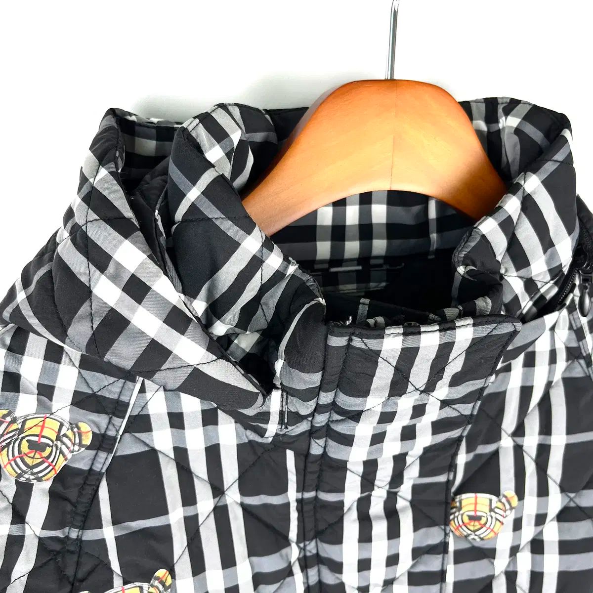 バーバリー キッズ トーマス ベア キルティング フード ダウン ジャケット コート 8042910