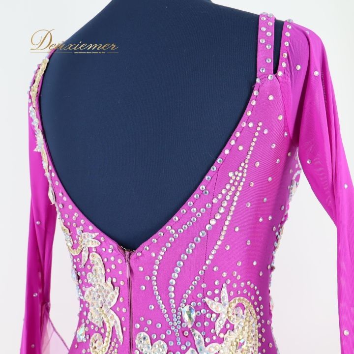 衣装 スタンダード