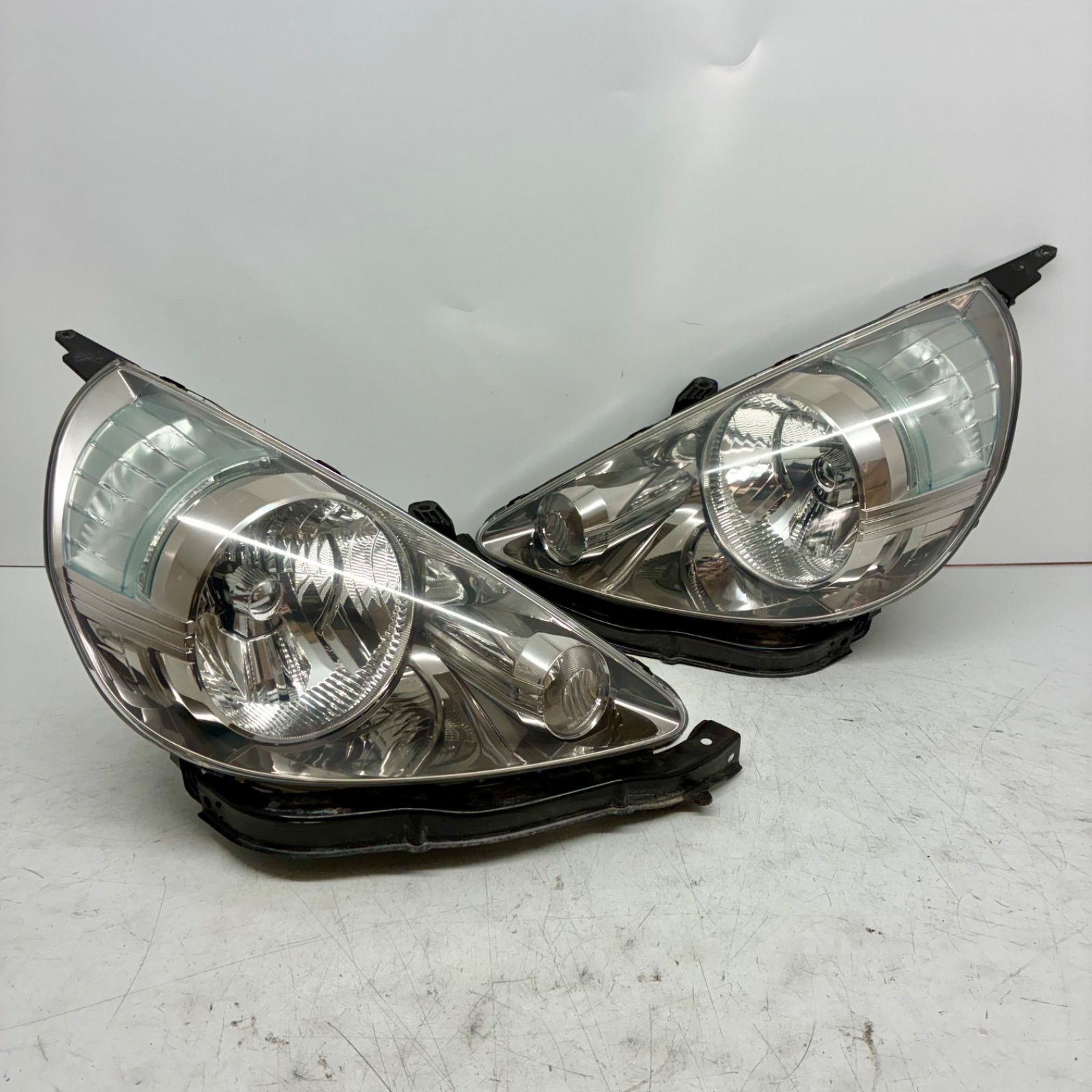 コーティング済 ホンダ GD1 GD2 GD3 GD4 フィット 後期 ヘッドライト ランプ レンズ 左右セット LR HID レベ付 STANLEY P4945 P71625