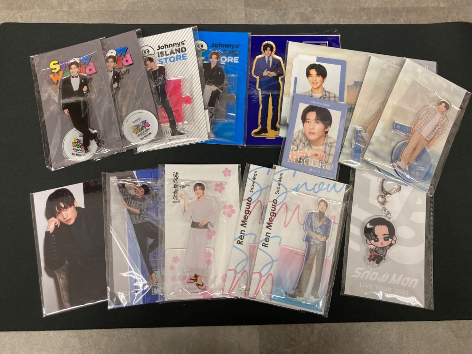 広店】snowman 目黒蓮 海のはじまり 等 アクスタ アクリルキーホルダー