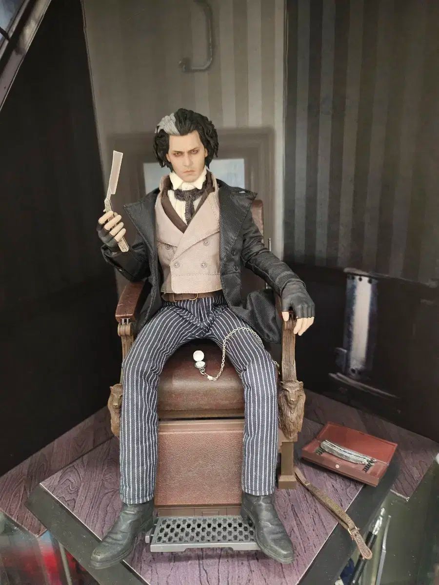 スウィーニー・トッド フリート街の悪魔の理髪師 1/6スケール ホット
