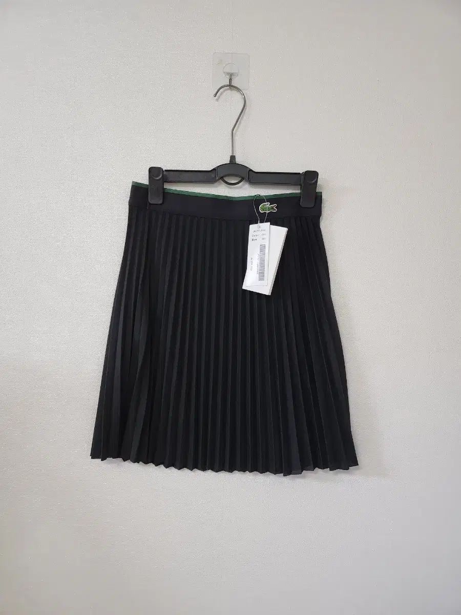 LACOSTE ラコステ プリーツ スカート ブラック 67