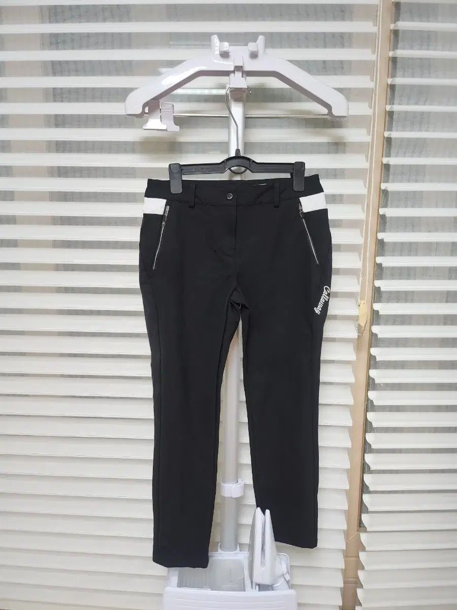 キャロウェイ レディース ブラック ゴルフ ズボン 67