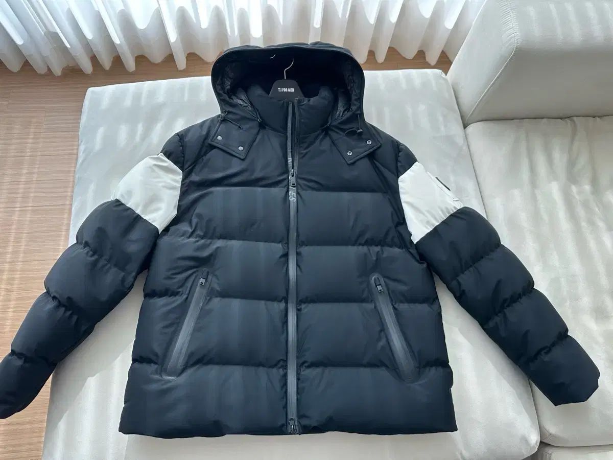 23fw MOOSE KNUCKLES ムースナックルズ strivers row ダウン XL サイズ ほぼ