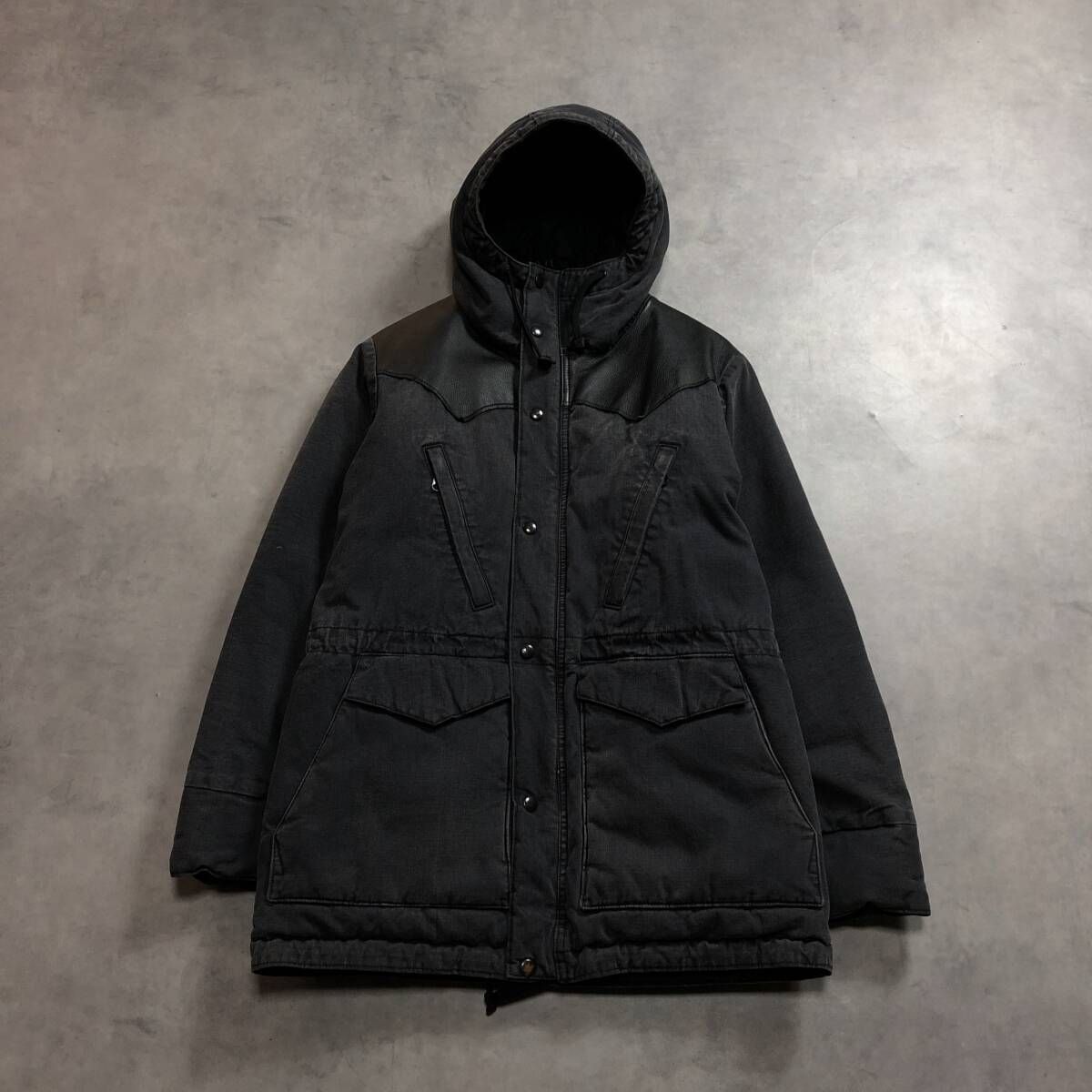 GQ3899 Rocky Mountain Featherbed レザーヨーク ブラックデニムダウンジャケット 38 フェードブラック ロッキーマウンテン