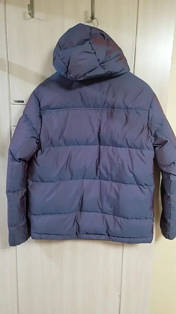 激安大特集！ アンダーアーマー フード ダウン アウター PURPLE パープル 一流の品質!