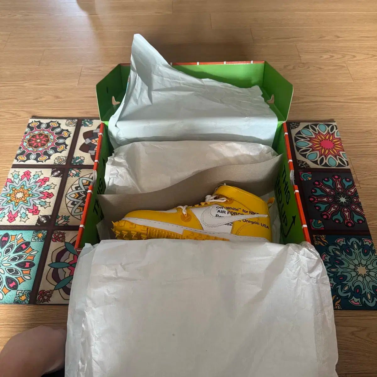  280 NIKE × オフホワイト エアフォース1 ミッド シューズ(男性用) バスケットボール