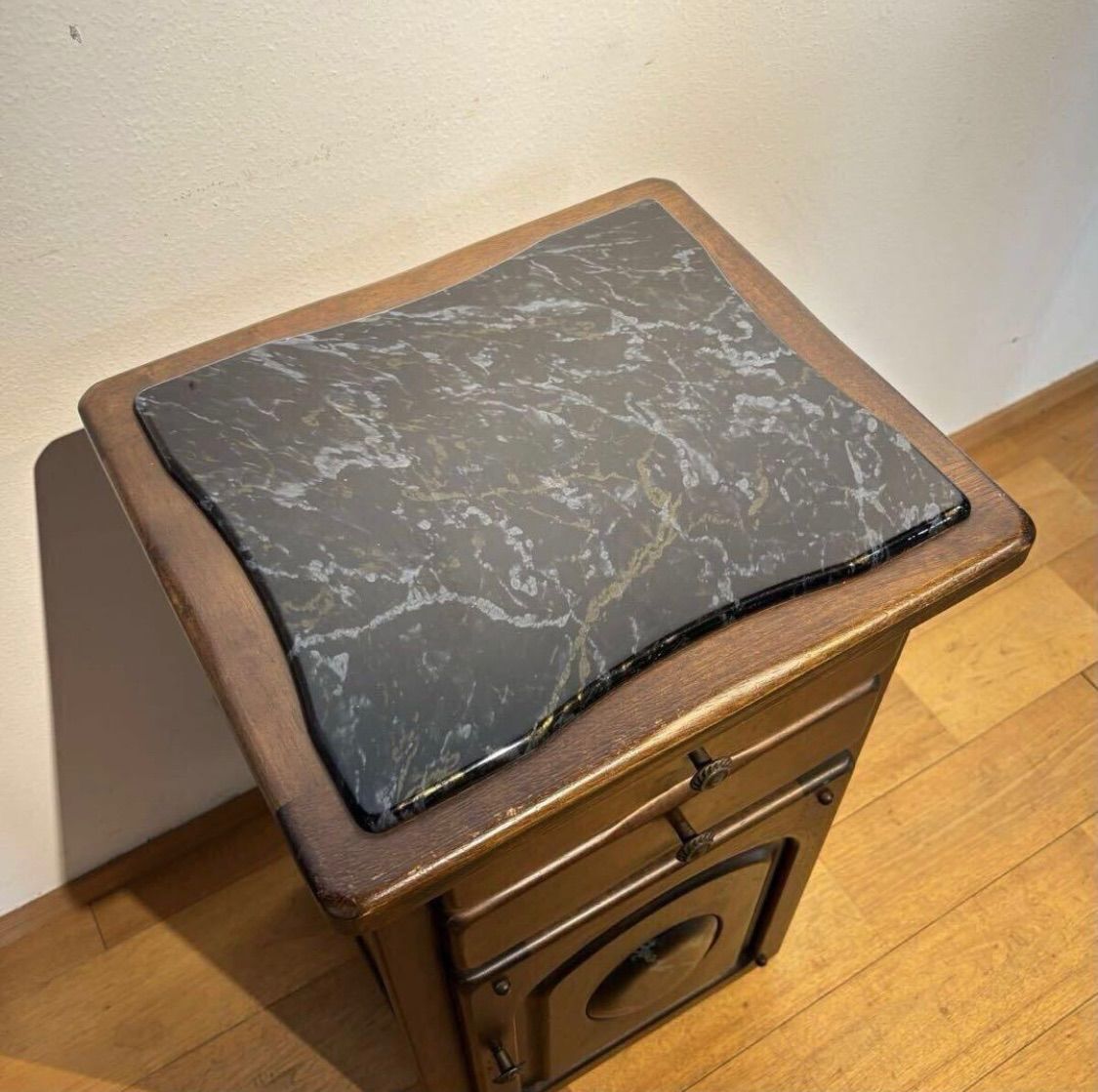 karimoku カリモク　電話台　ファックス台　コーナーキャビネット　IZ karimoku カリモク 電話台 ファックス台 コーナーキャビネット