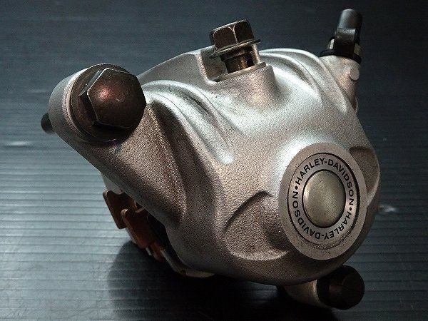 分解洗浄済 ♪ ハーレー スポーツスター XL883L-I 純正 リアブレーキキャリパー ♪ F24