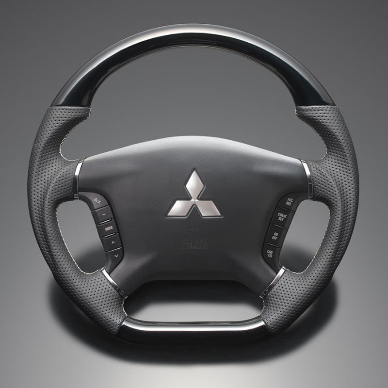 高品質の証ユーロステッチ採用 ピアノブラックxシルバーステッチ 純正交換ガングリップステアリング デリカD5 CV系 前期 H19 1-H30 12 LS297