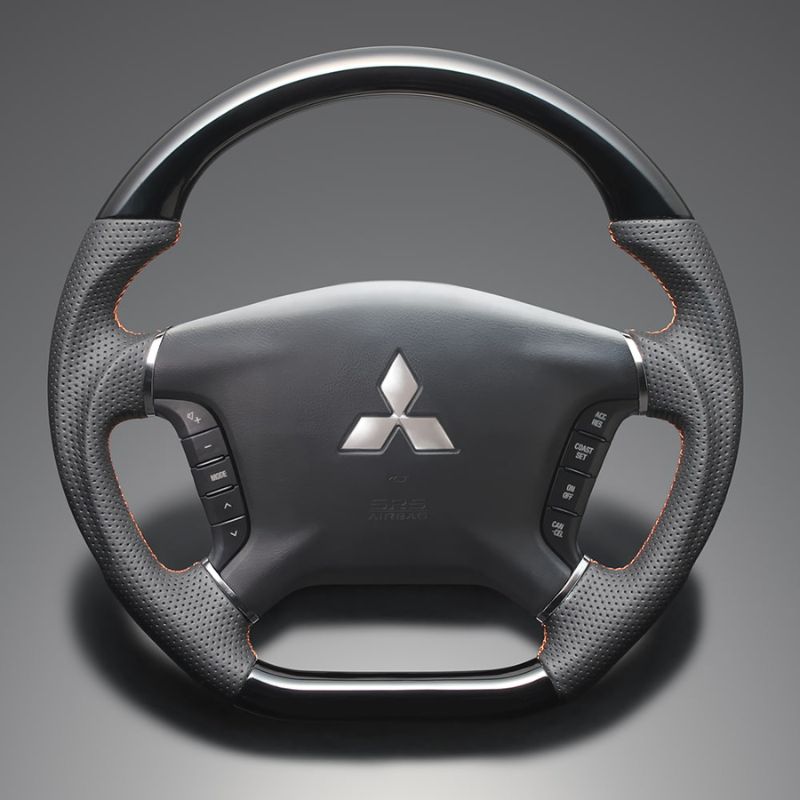 高品質の証ユーロステッチ採用 ピアノブラックxオレンジステッチ 純正交換ガングリップステアリング デリカD5 CV系 前期 H19 1-H30 12 LS295