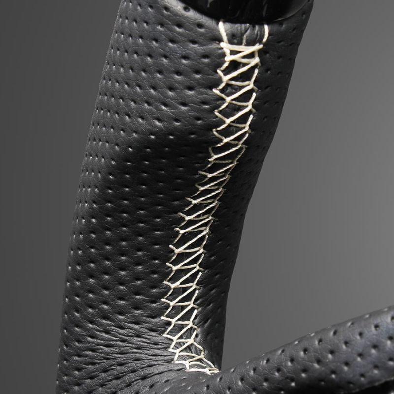 ピアノブラックxシルバーステッチ