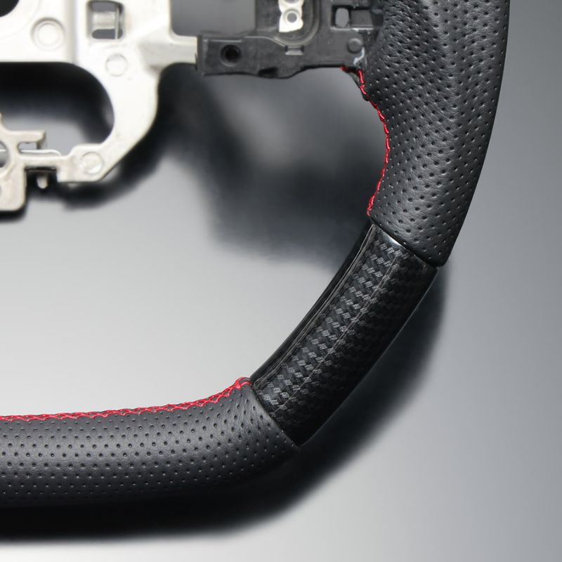 カーボン調xレッドステッチ