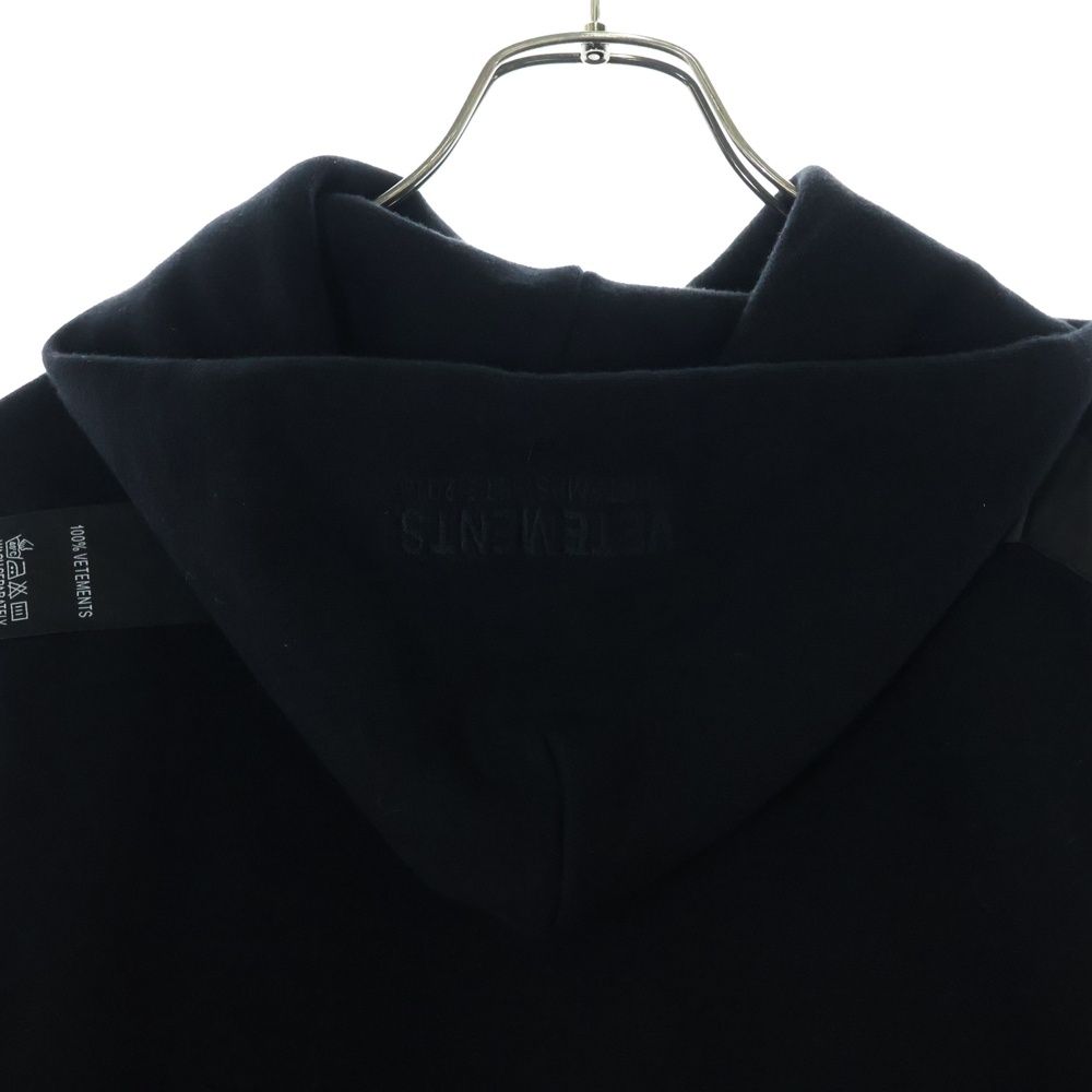 VETEMENTS ヴェトモン 18SS テープロゴプルオーバーパーカー ブラック レディース WSS18TR26 VETEMENTS (ヴェトモン) 18SS テープロゴプルオーバーパーカー