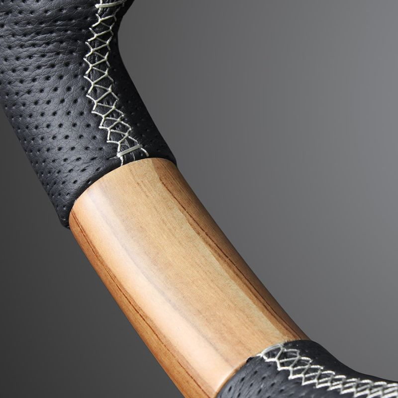 シルバーステッチ 純正交換ガングリップステアリング