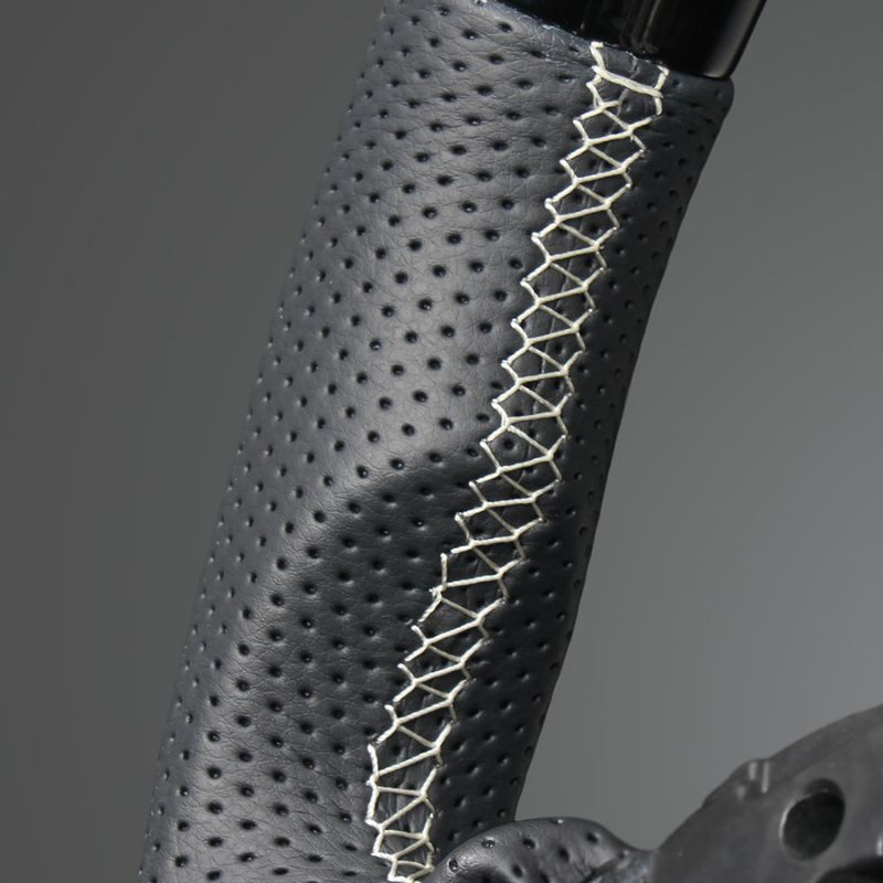 高品質の証ユーロステッチ採用 ピアノブラックxシルバーステッチ 純正交換ガングリップステアリング ヴェゼル RV系 R3 1- LS263 BRIGHTFACE_UK