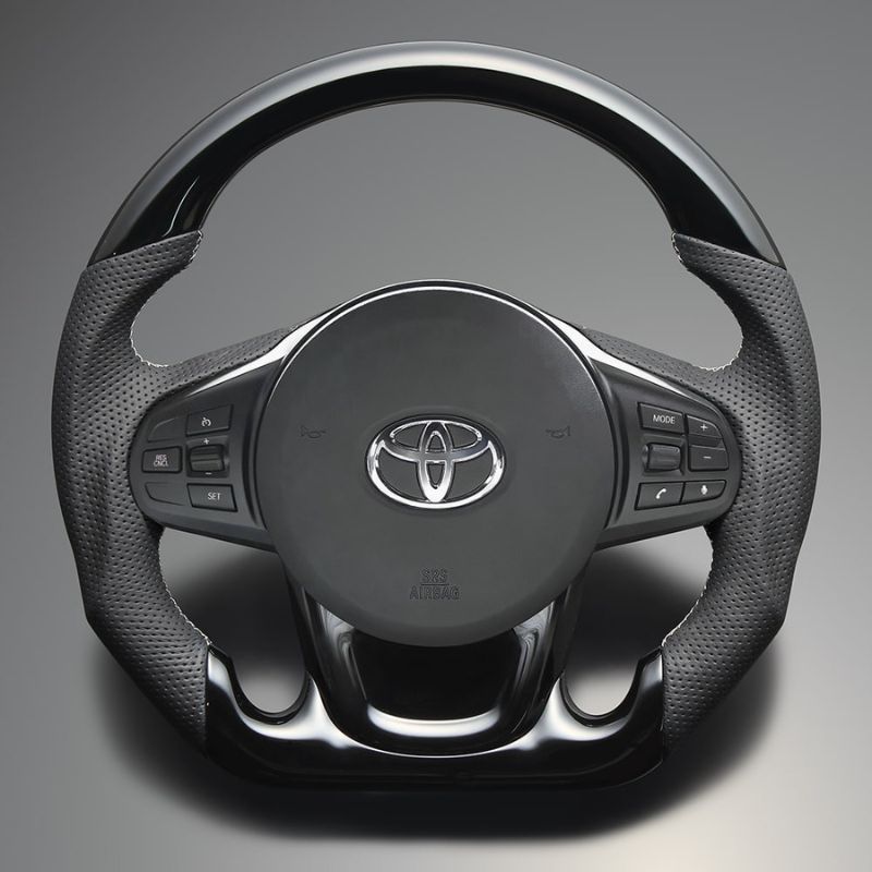 高品質の証ユーロステッチ採用 ピアノブラックxシルバーステッチ 純正交換ガングリップステアリング スープラ DB系 R1 5-R8 4 LS246