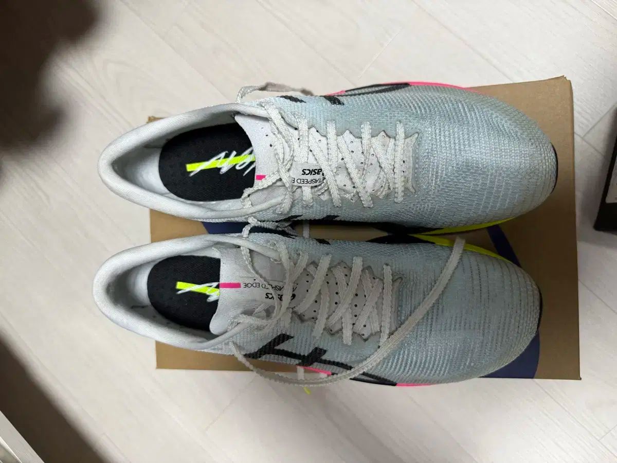 アシックス メタスピード エッジパリ 280