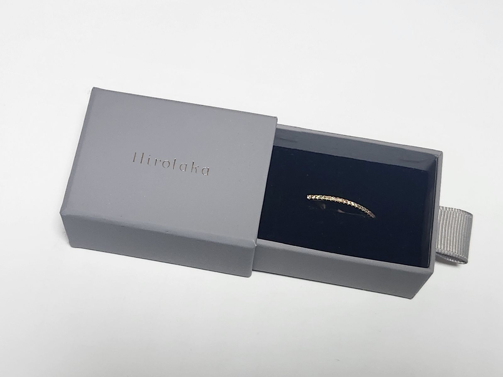 Hirotaka ヒロタカ K10 Bow ダイヤモンド イヤーカフ