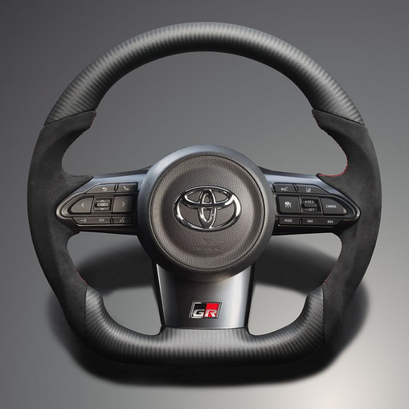 最上位モデル マットリアルカーボン×アルカンターラBK×レッドユーロステッチ 純正交換ガングリップステアリング GRカローラ 10系 LS208 GR