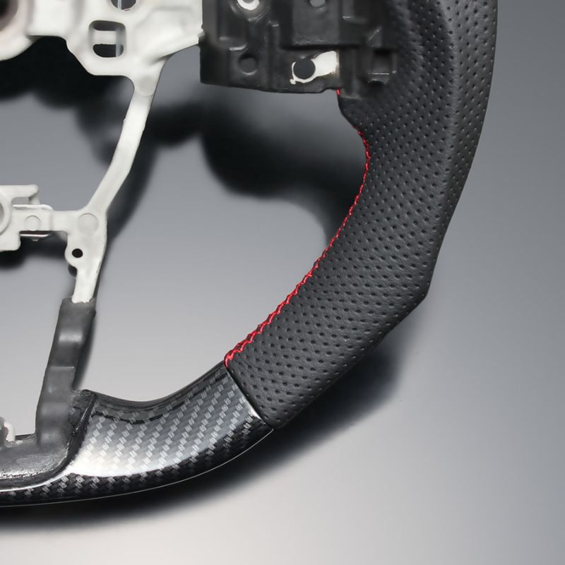 カーボン調xレッドステッチ