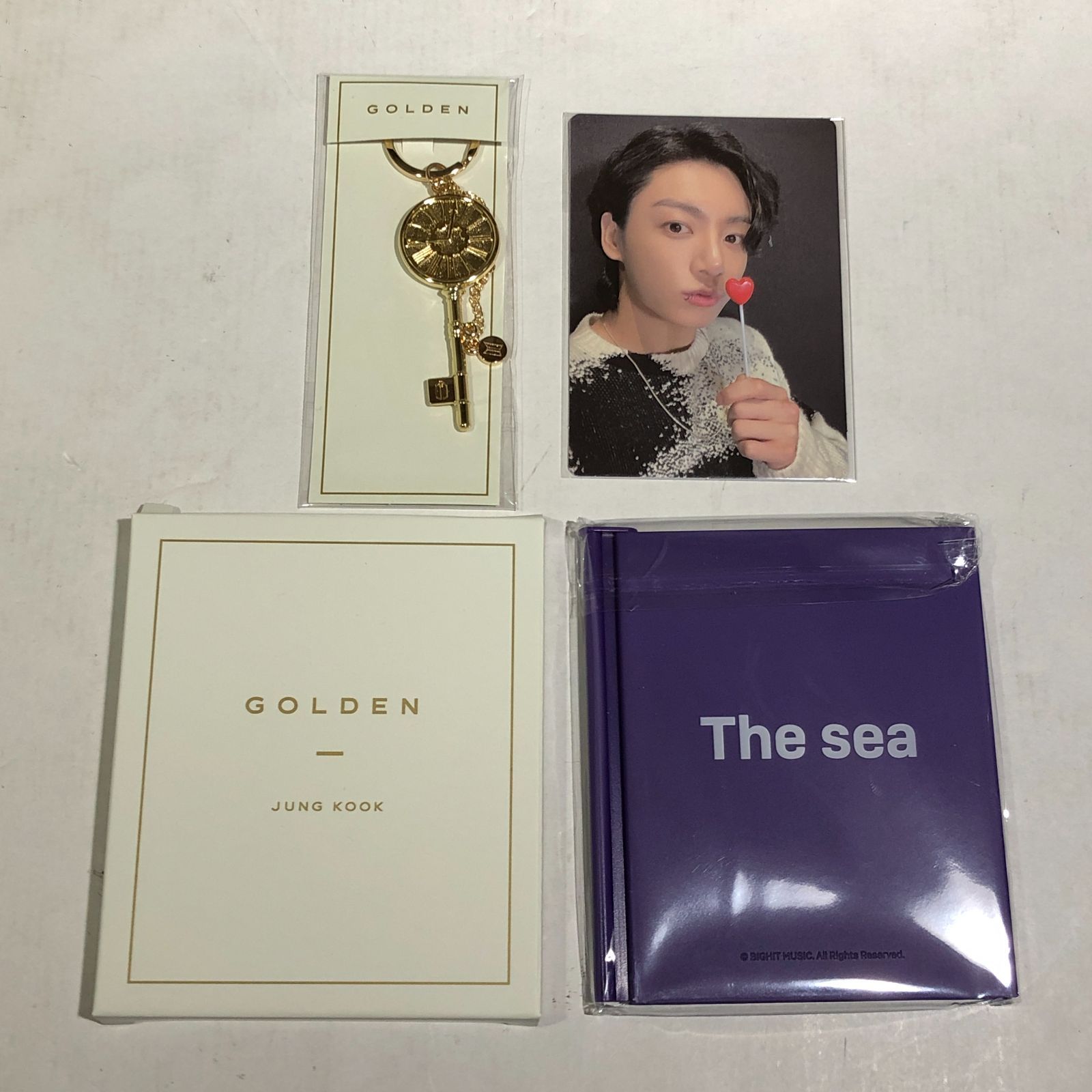 MERCH BOX # 18 マーチボックス 城東19-021】BTS(防弾少年団) Merch Box #18 マーチボックス JAPAN