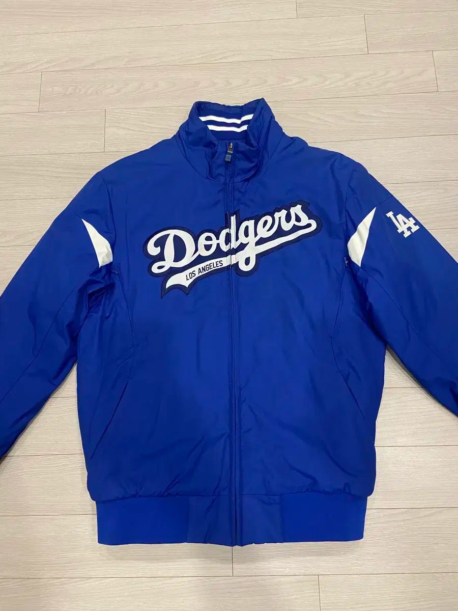 MLB LAドジャーズ 冬 ジャケット 100号