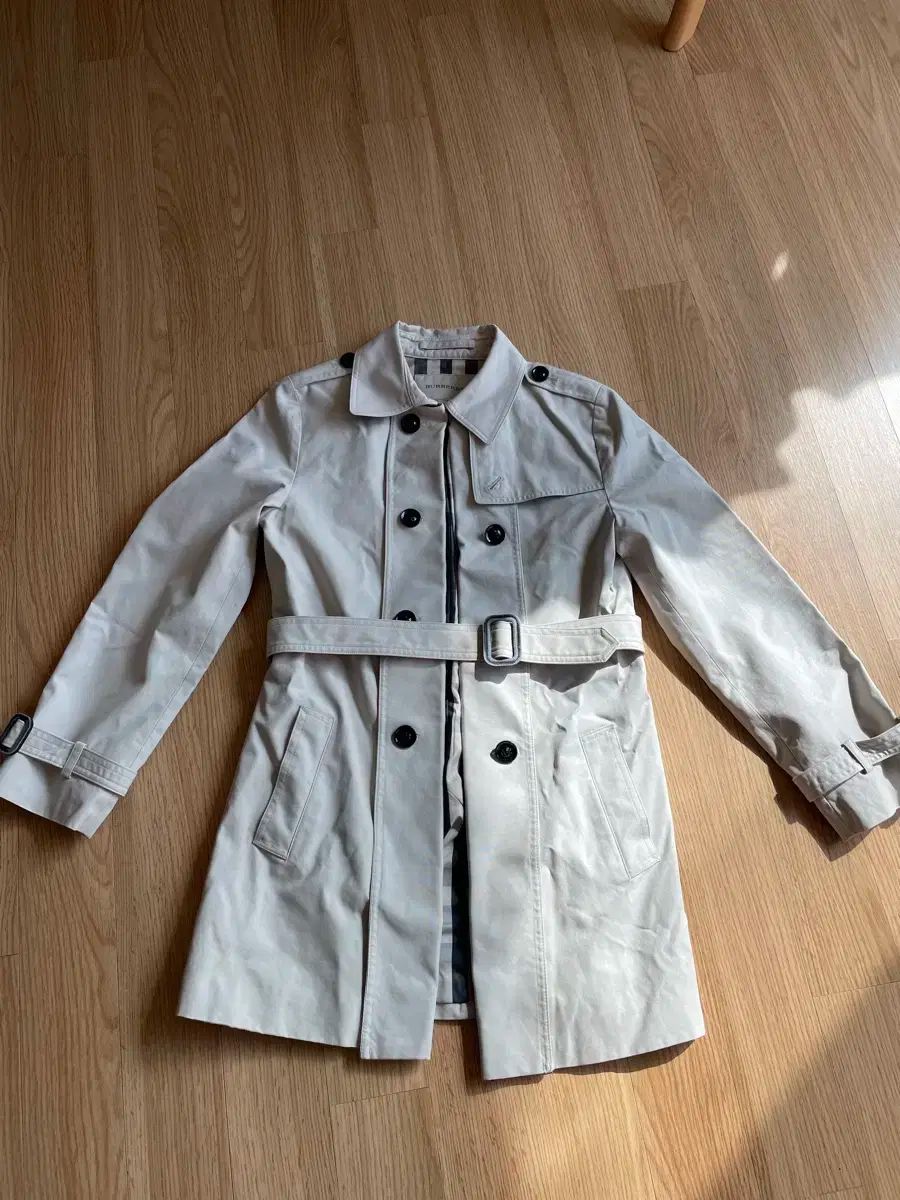 バーバリーキッズ トレンチコート 12y