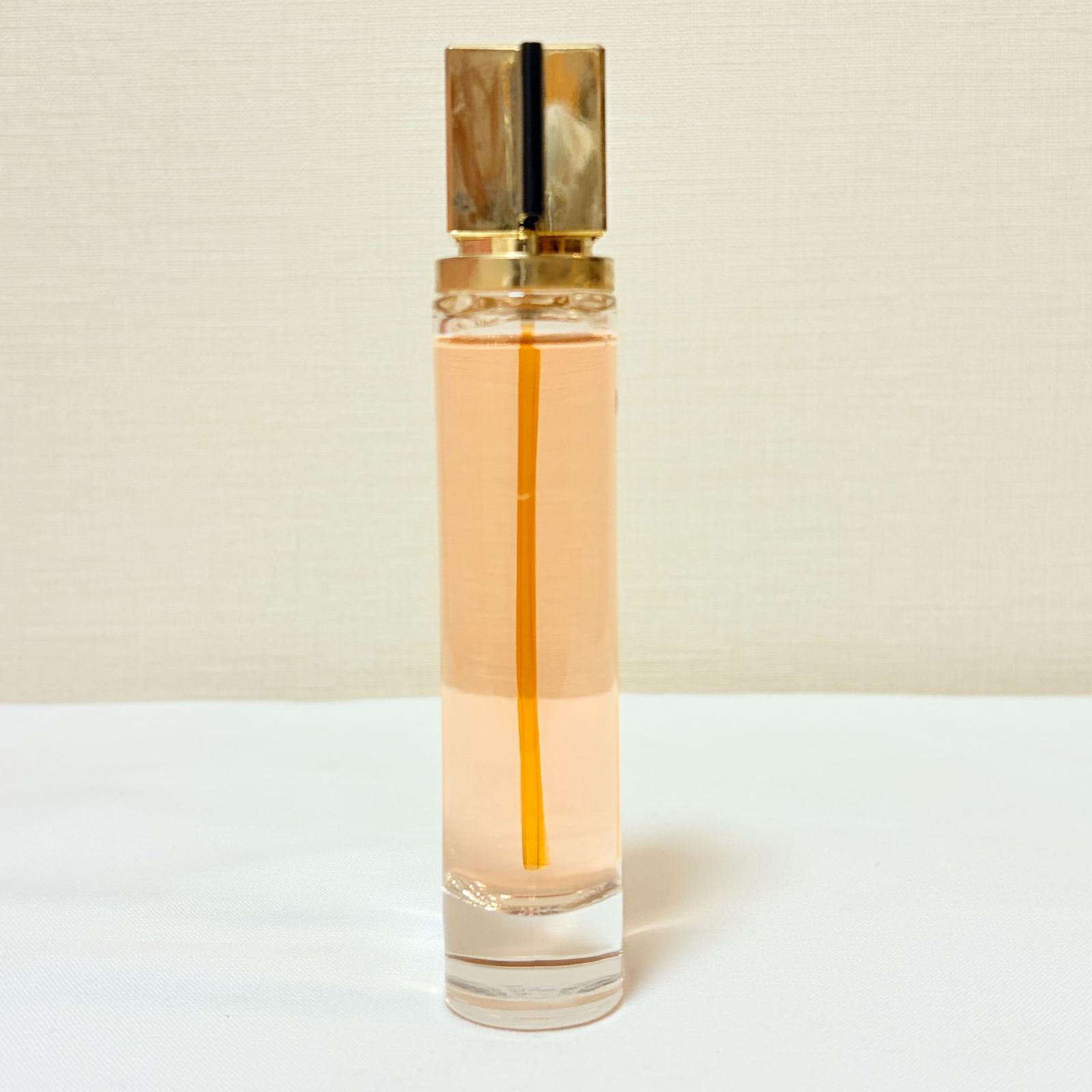 モダンミューズオーデパフュームスプレィ(エスティローダー)の通販