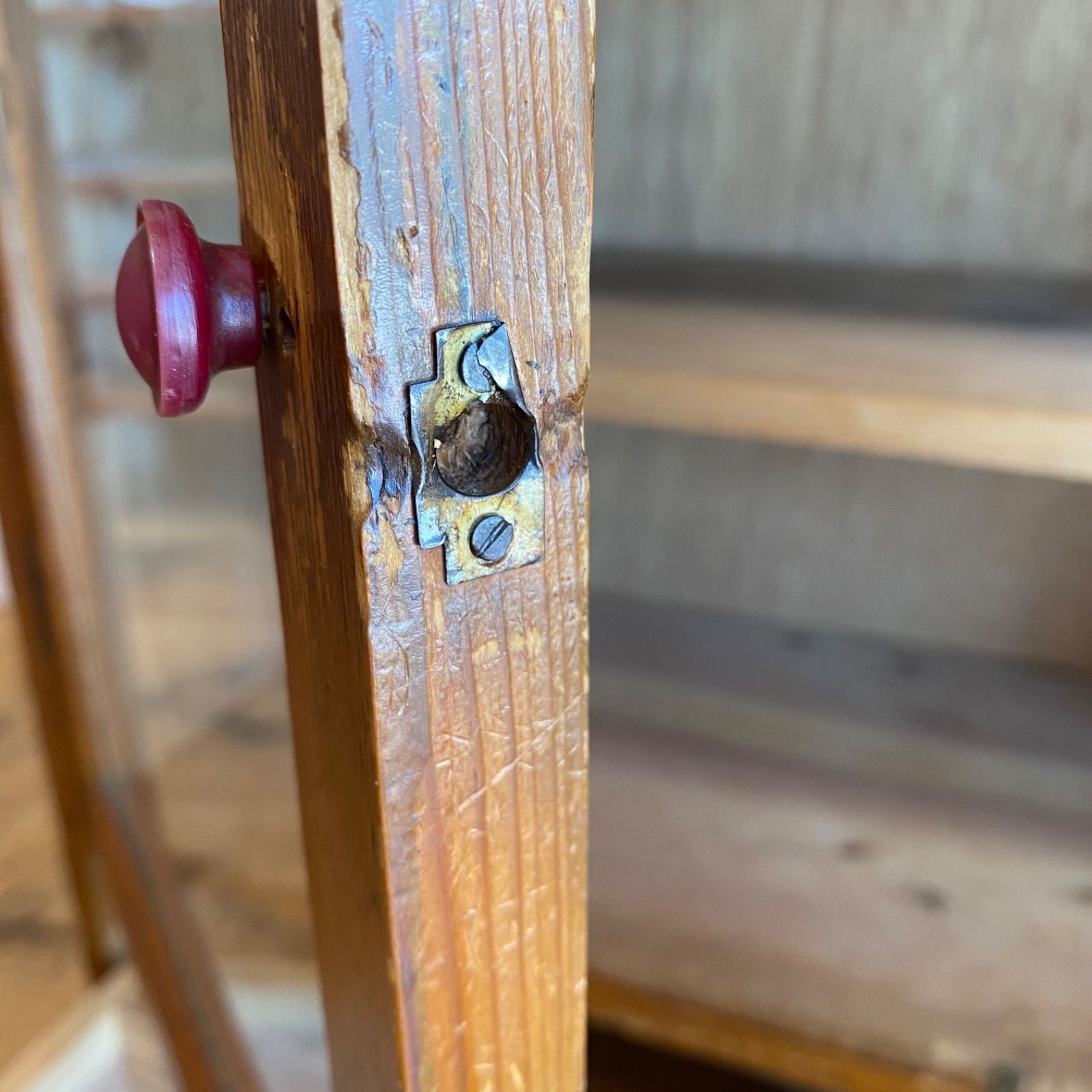 ガラス キャビネット