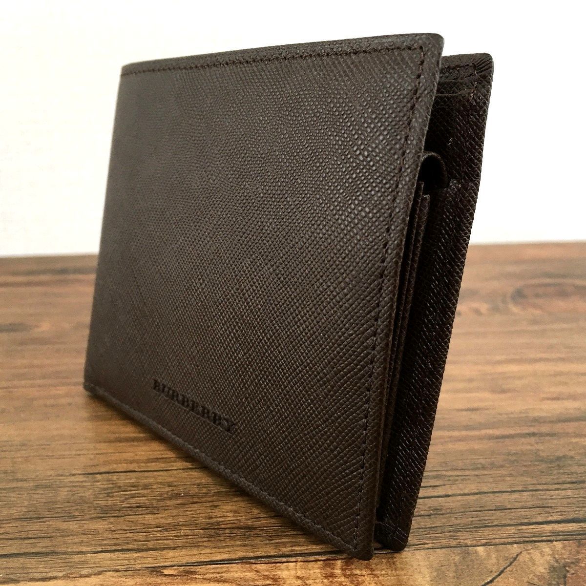 ダークブラウン レザー