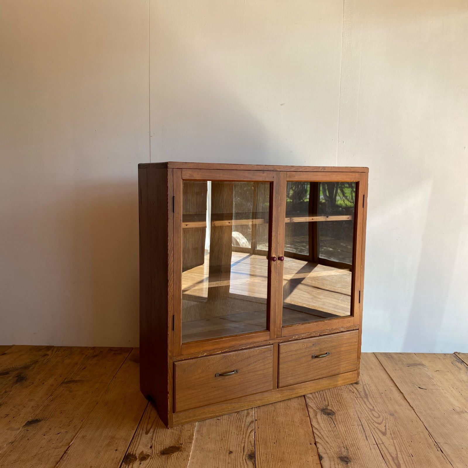 アンティーク ガラス キャビネット 戸棚 本棚 食器棚 レトロ y219