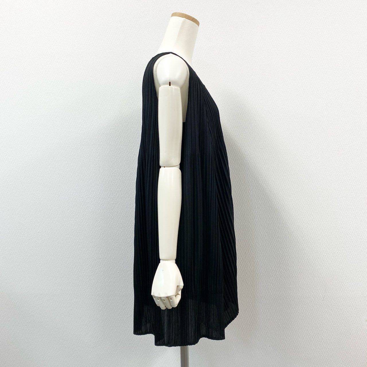 プリーツ Vネック