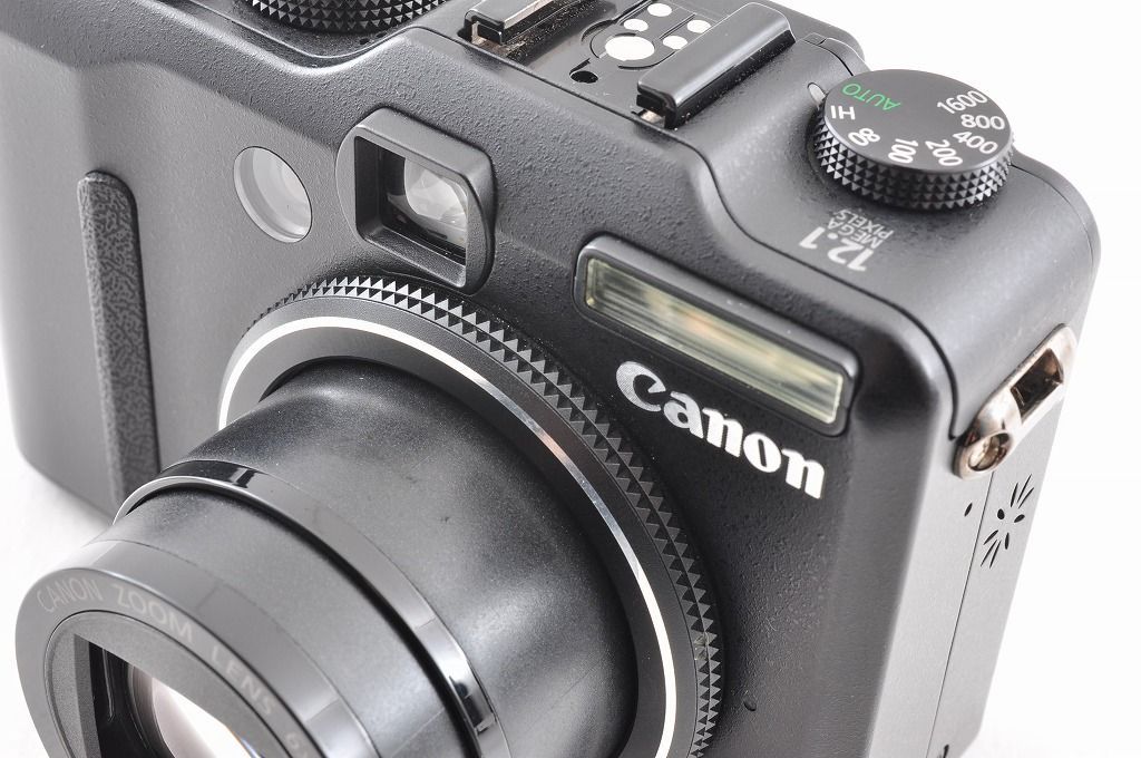 コンパクトデジタルカメラ