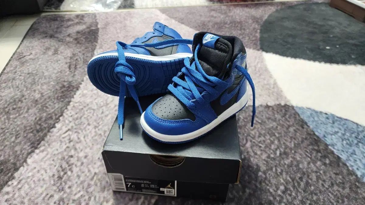  ナイキ ユア YOOA 靴 130 mm ジョーダン1 レトロ ハイ OG TD マリナ ブルー その他 キッズシューズ