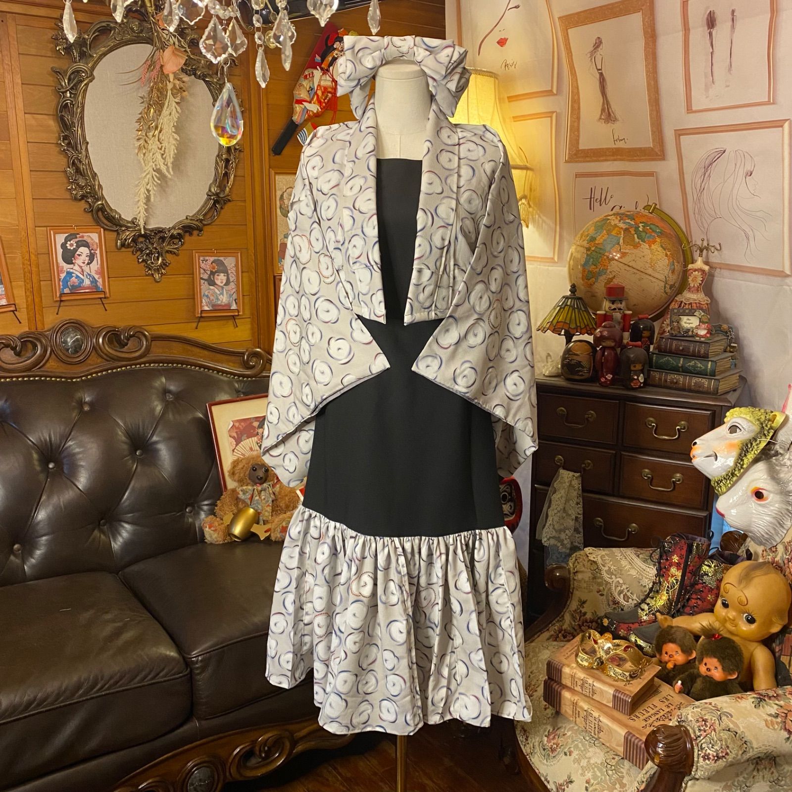 着物 ハンドメイド ワンピース パーティー ドレス 和洋折衷 コラージュ リメイク 切り替え 白地に抽象的な筆描き風の花模様 O-82