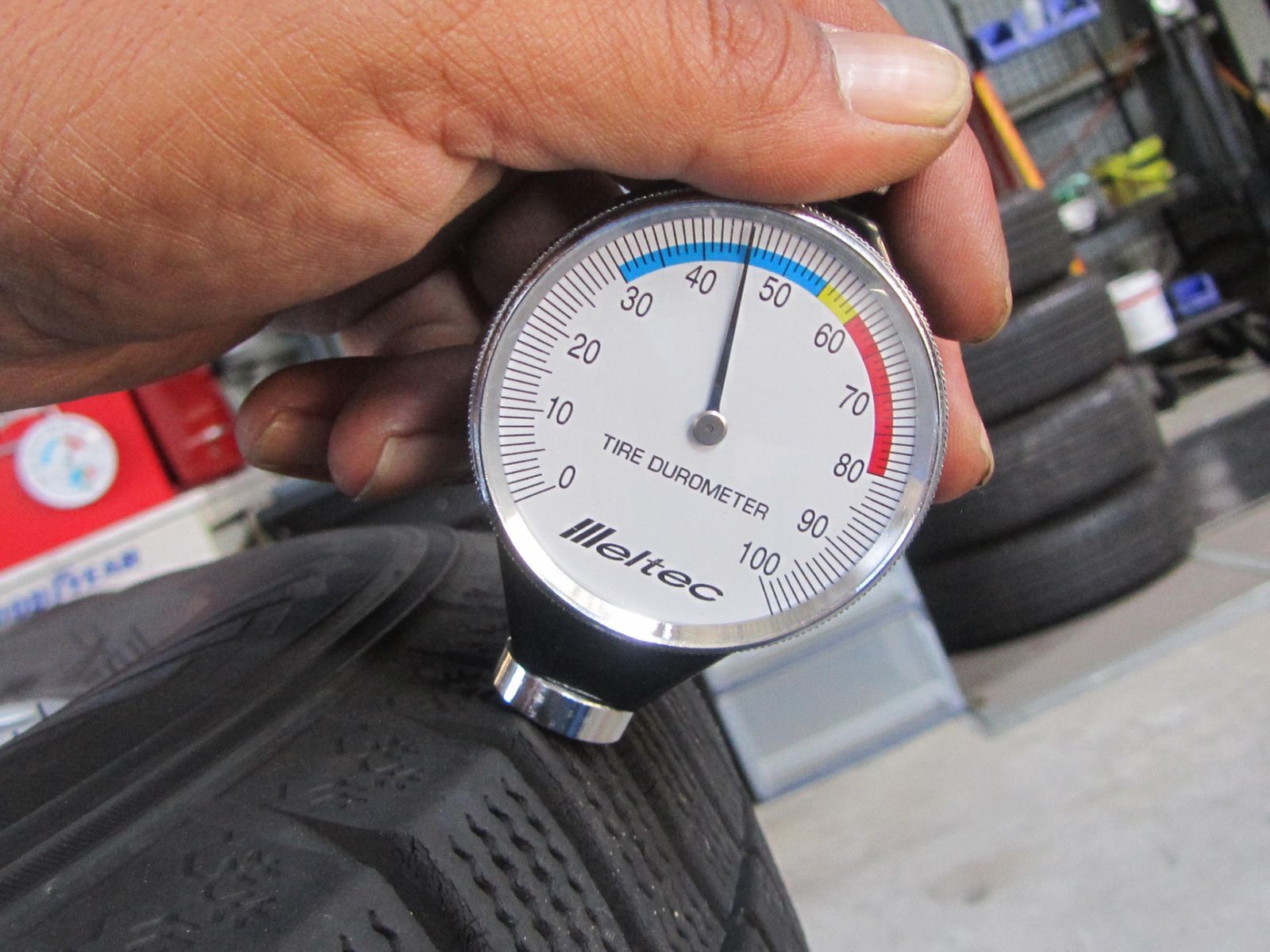 大 195|65R15 スタッドレス グッドイヤー アイスナビ8 カローラツーリング外し カローラスポーツ プリウス インプレッサなど 2025年製タイヤ FFCRYSTALESIA_COM