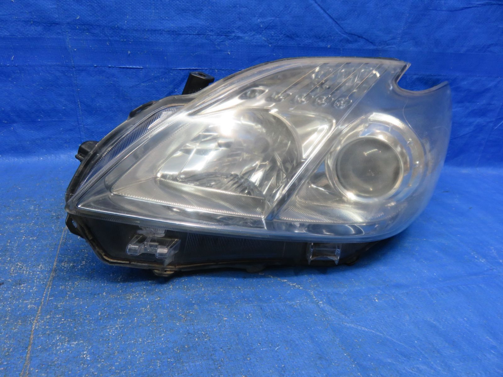 LA7309* 点灯OK プリウス ZVW30|前期 ヘッドライト|ハロゲン ヘッドランプ 左右セット|純正 KOITO 47-29 くすみ