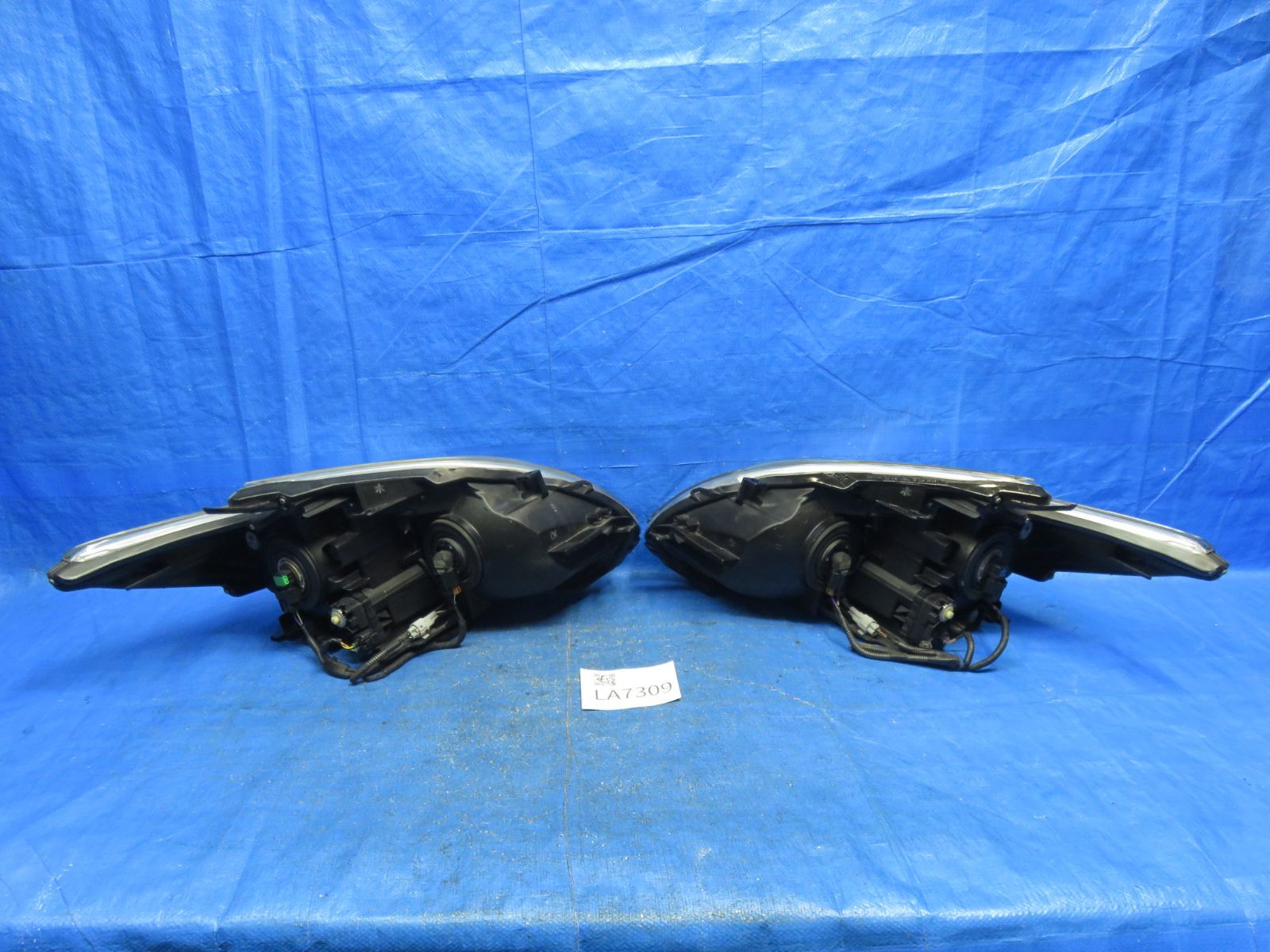 LA7309* 点灯OK プリウス ZVW30|前期 ヘッドライト|ハロゲン ヘッドランプ 左右セット|純正 KOITO 47-29 くすみ FFCRYSTALESIA_COM