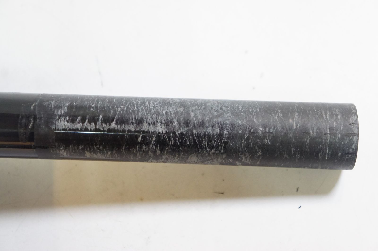 LIGHTNESS エーエックスライトネス